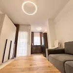 Apartment Neon Waves By Adriatic Living Golem (Tirana)