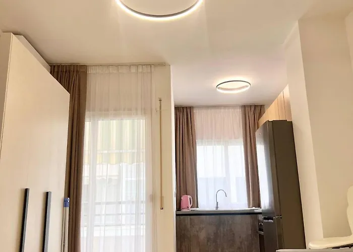 Apartment Neon Waves By Adriatic Living Golem (Tirana)