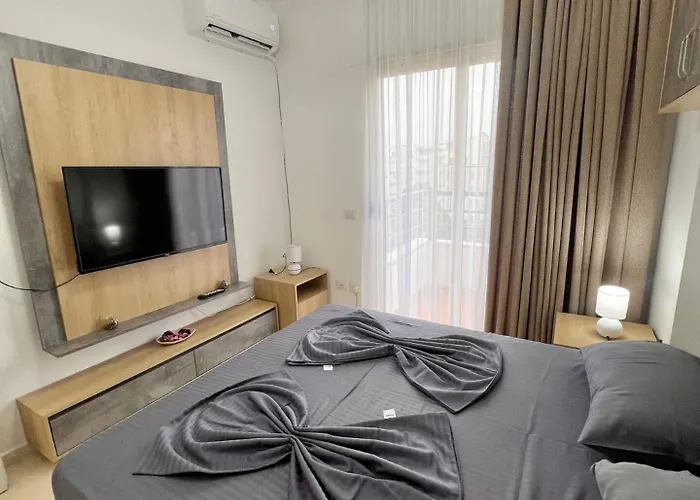 Neon Waves By Adriatic Living Apartment