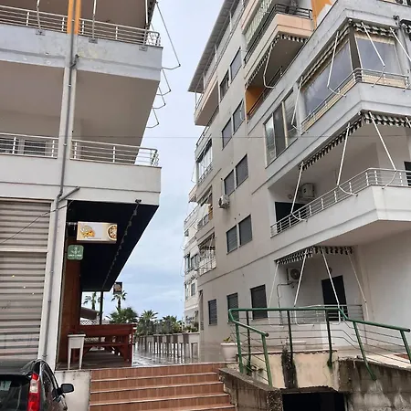 Neon Waves By Adriatic Living アパート