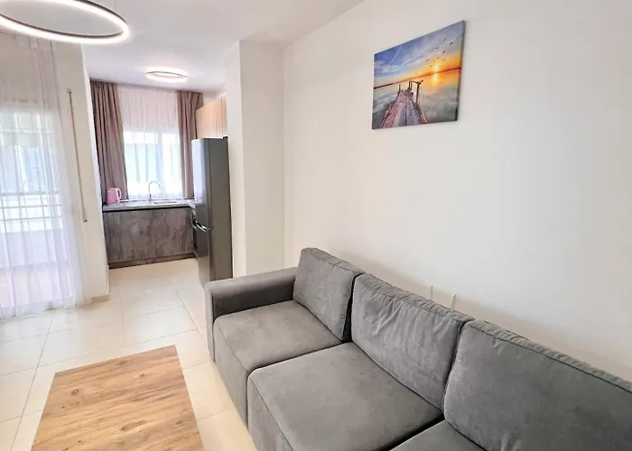 アパート Neon Waves By Adriatic Living ゴーレム