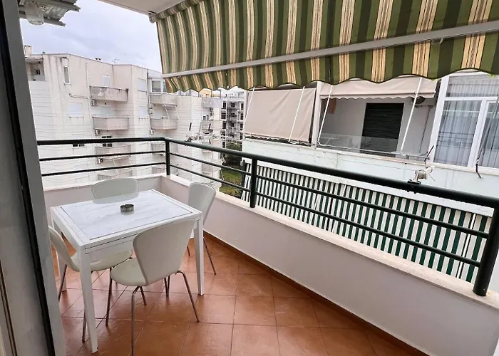 Neon Waves By Adriatic Living アパート ゴーレム