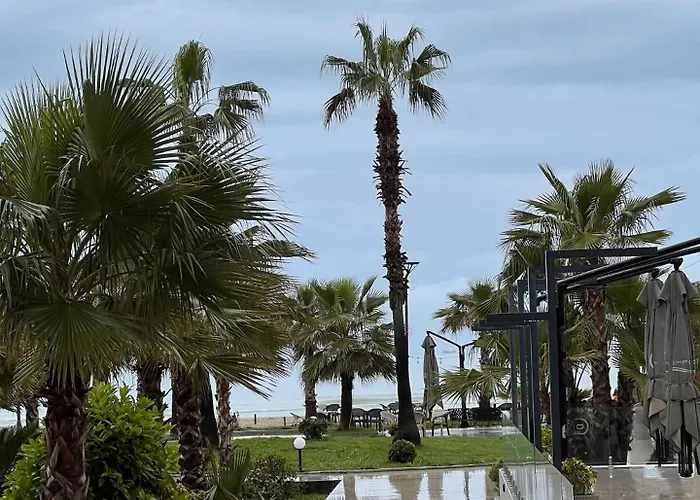 アパート Neon Waves By Adriatic Living ゴーレム