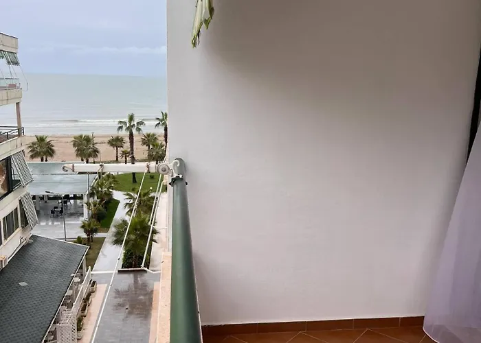 アパート Neon Waves By Adriatic Living