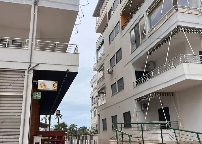 Neon Waves By Adriatic Living アパート